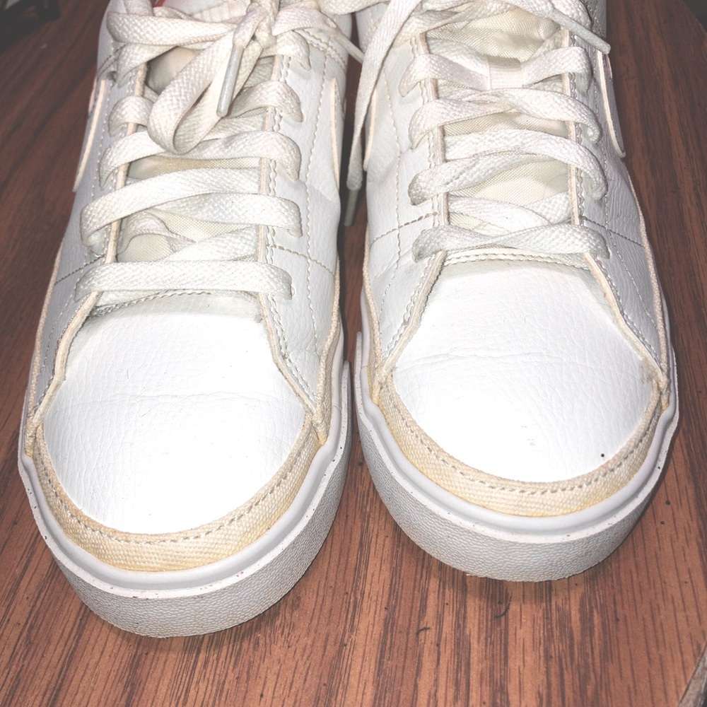 Nike White Sneakers with Neon Yellow Insole